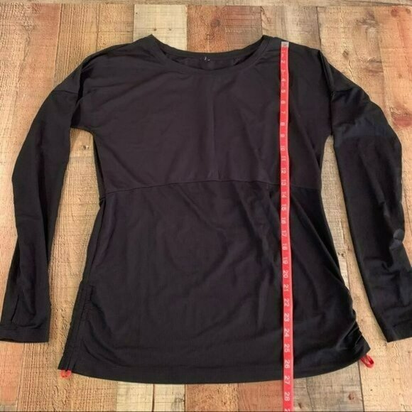 Fabletics womens athletic workout long sleeve top with side cinch in black - Picture 3 of 7